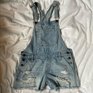 A&F short overalls